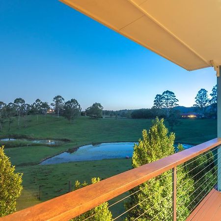 Jacaranda Creek Farmstay & B&B Sunshine Coast Buitenkant foto