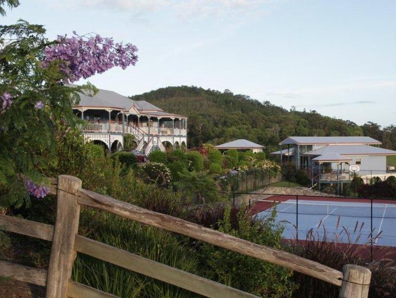 Jacaranda Creek Farmstay & B&B Sunshine Coast Buitenkant foto